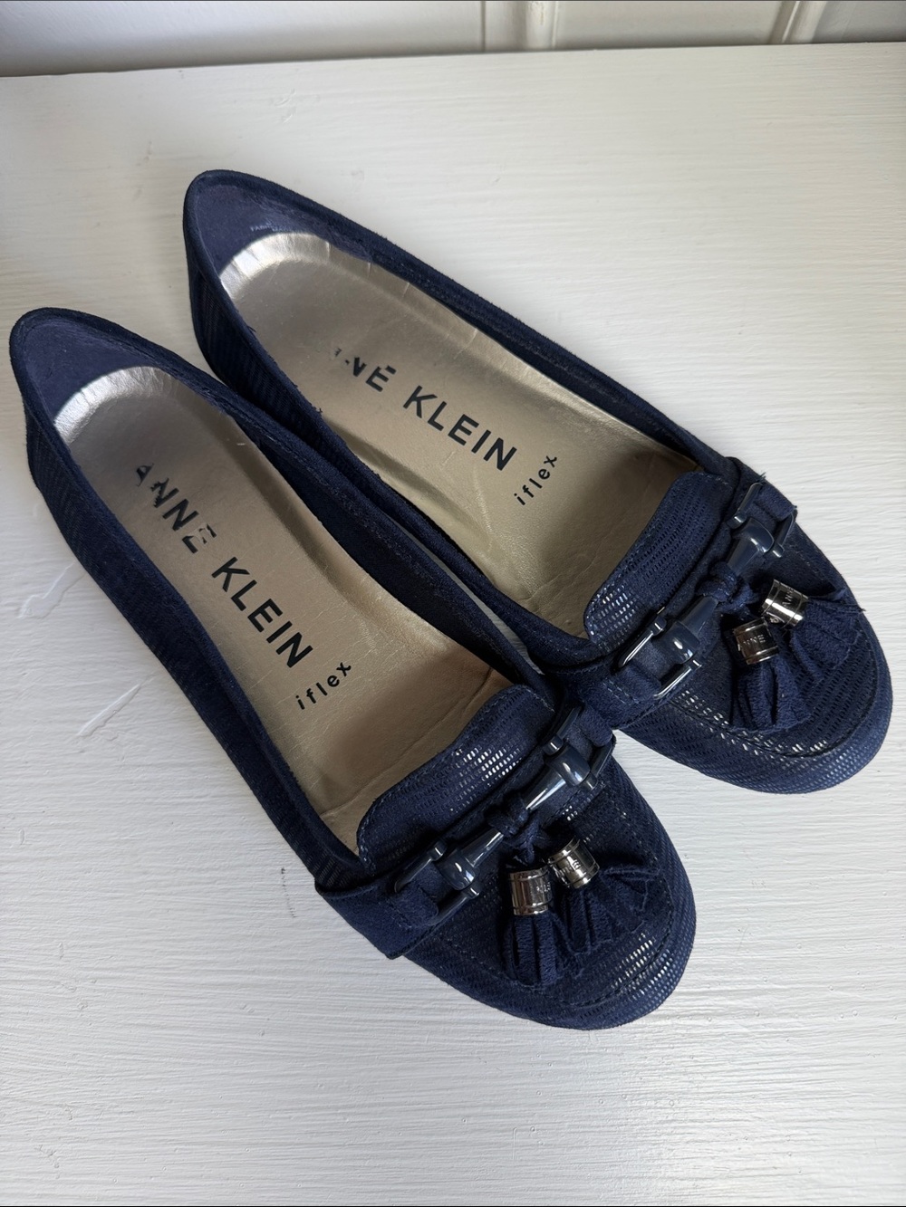 Anne Klein iflex Navy Tassel Loafer Flats. Size 6